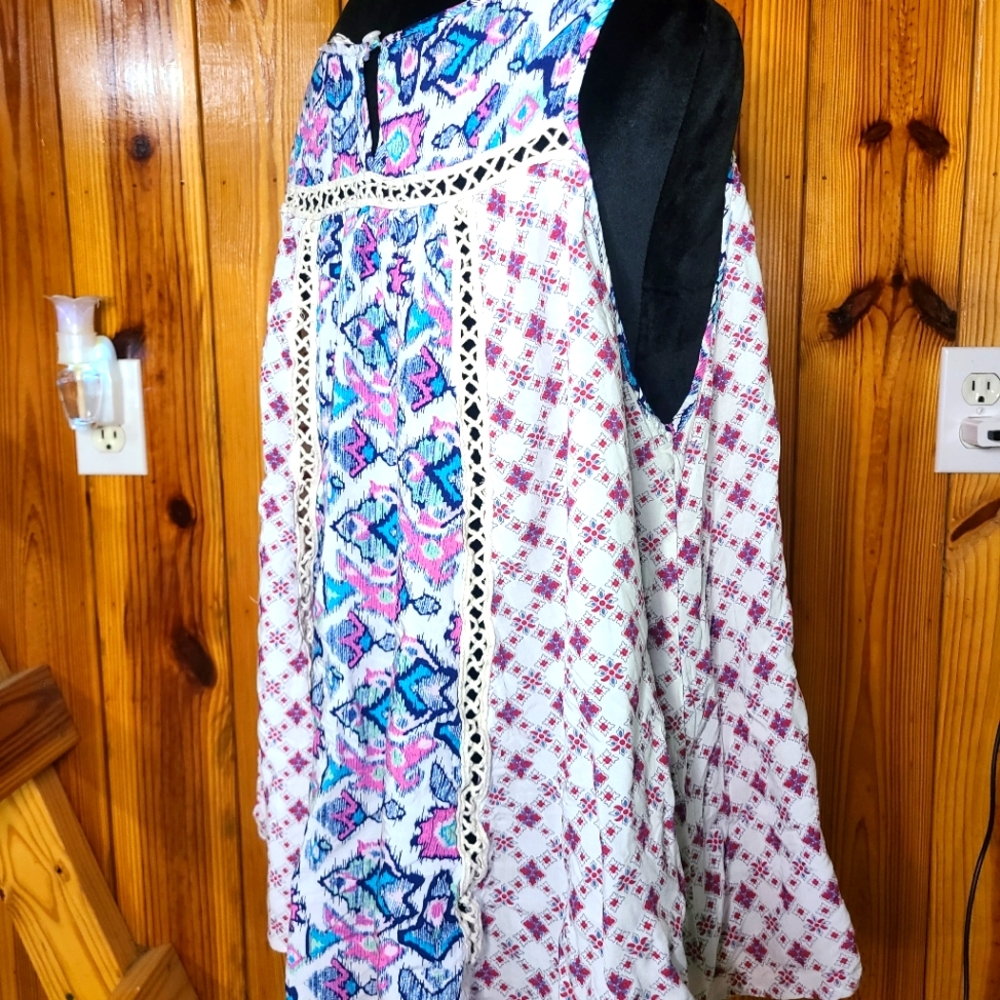 Tank top| Size L - Picture 2 of 3